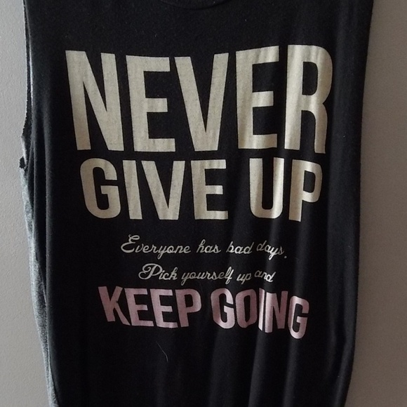 Dark and light grey quote tank top - Picture 2 of 3